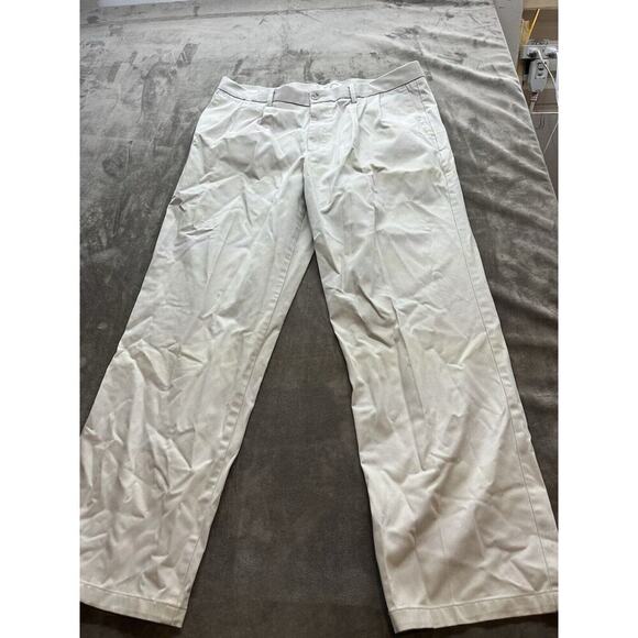 Dockers Pants Mens 36 x 32 Signature Khaki Classic Fit 100% Cotton Slacks - Picture 1 of 8